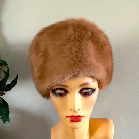 Filene’s 1950’s Vintage Mink Pillbox Hat - Picture 4 of 8